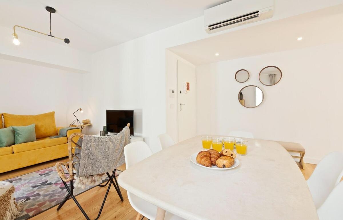 Mini-hôtel Bright 2 Bedroom With Parking In
